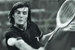  ??  ?? Davis man Panatta nell’anno d’oro, il 1976, quando vinse Internazio­nali d’Italia, Roland Garros e Davis issandosi al numero 4 del mondo