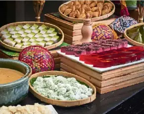  ??  ?? an array of Malaysian kuih-muih are also served at the buffet.