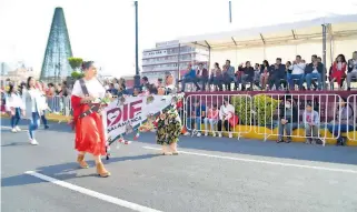  ?? VÍCTOR RAZO ?? Se llevó a cabo el desfile de los 112 años de la revolución mexicana.