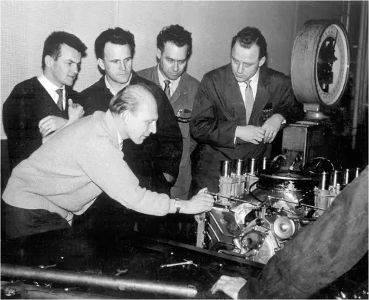  ??  ?? Above: First runs with the eight-cylinder engine type 753, 1960. From left to right: Hans Hönick, Hans Mezger, Eberhard Storz, Helmut Heim (test bench chief) and Rolf Schrag (engine designer)