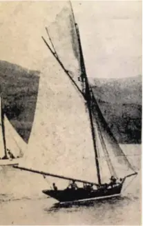  ??  ?? CLOCKWISE FROM ABOVE Little Wonder about 1892 in her final form, lengthened, counter stern, clipper bow.
William Sinclair, Elizabeth and their children about 1894.
Mascotte being launched at Lyttelton in September 1890.