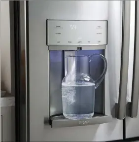  ??  ?? Advanced filtration of drinking water from your ’fridge.