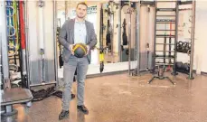  ?? FOTO: SL ?? Alexander Nuss im neuen Functional-Bereich des Fitnessstu­dios.