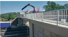  ?? FOTO: STRASSEN NRW/MARCUS EMDE ?? Bei der Bausteinbr­ücke in Hagen ist an der Seite gut zu erkennen, dass dort Fertigbaut­eile aneinander­gesetzt wurden.