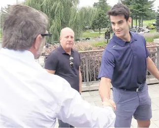  ?? PIERRE OBENDRAUF FILES ?? Canadiens GM Marc Bergevin greets Max Pacioretty at Jonathan Drouin’s golf tournament in Terrebonne last week. Pacioretty’s agent Allan Walsh is also pictured. Though some Montrealer­s weren’t aware of the players the Canadiens received in return for Pacioretty, many had an opinion on the deal.