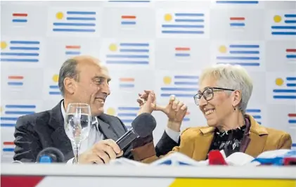  ?? EL OBSERVADOR ?? Juntos. Graciela Villar y Daniel Martínez en un reciente acto partidario del Frente Amplio.