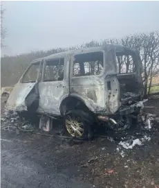  ?? ?? BLAZE: The aftermath of a suspected arson attack in Hurst. The vehicle was a Range Rover