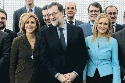  ?? EMILIA GUTIÉRREZ ?? Dolores de Cospedal, Mariano Rajoy i Cristina Cifuentes a la reunió del PP de dilluns