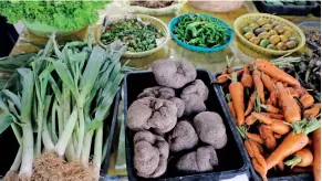  ??  ?? Growing demand: Organic vegetables on sale in the local market