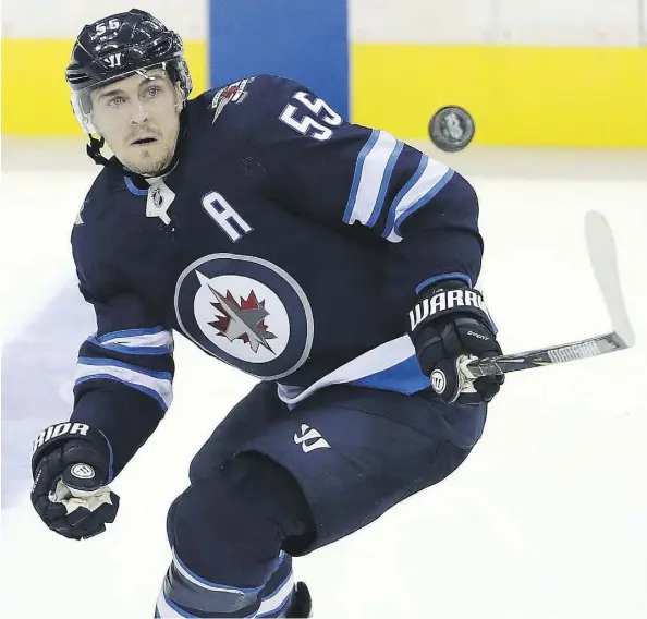  ?? TREVOR HAGAN/THE CANADIAN PRESS ?? Winnipeg Jets forward Mark Scheifele could be a dark horse to challenge for the scoring title.