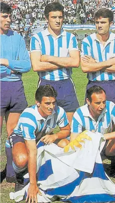  ??  ?? El Racing de José. Campeón 67 con Cejas, Coco y Perfumo.