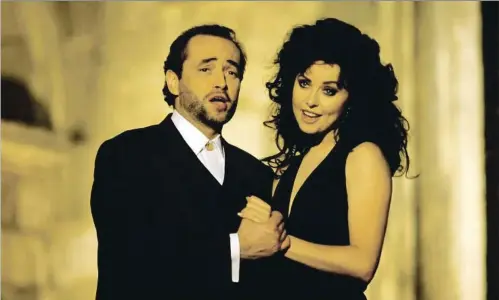  ?? ARCHIVO ?? Josep Carreras y Sarah Brightman cantando Amigos para siempre