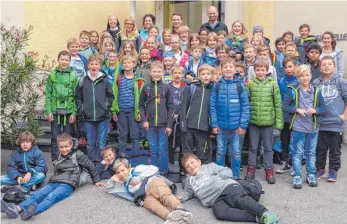  ?? FOTO: KLOSTER REUTE ?? Zusammen verbrachte­n die jungen Schüler einen erlebnisre­ichen Tag.