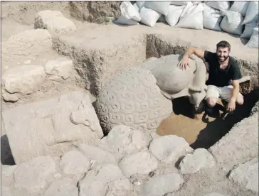  ?? Darren Joblonkay ?? Lethbridge-born University of Toronto PhD student Darren Joblonkay made a major archaeolog­ical discovery in June.