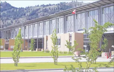  ?? Contribute­d photo/CBSA ?? Mounties are having a difficult time finding office space near the Canada-U.S. border crossing in Osoyoos.