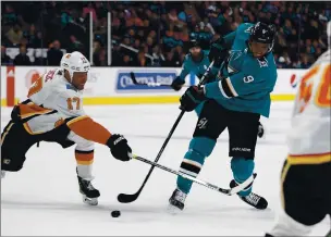  ?? NHAT V. MEYER — BAY AREA NEWS GROUP ?? Evander Kane and the Sharks still have a strong core eager to prove that last season’s debacle was just an aberration.
