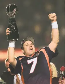  ?? Dave Martin / Associated Press 1998 ?? Denver quarterbac­k John Elway had a reason to celebrate after the Broncos beat the Green Bay Packers in Super Bowl XXXII.