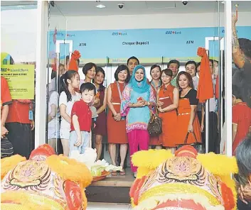 Rhb Bank Celebrates Cny Open House At Batu Kawah Branch Pressreader