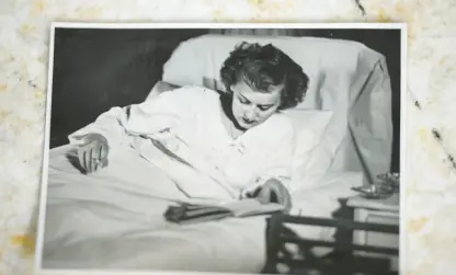  ?? ?? A photo of nearly 100-year-old Valparaiso resident Emily Thorpe taken during a hospital visit in her younger years sits on a table as Thorpe and her daughters talk about her life.