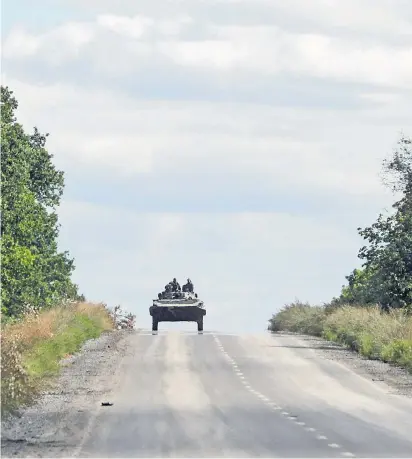  ?? ?? Seit Dienstag rückt die ukrainisch­e Armee von Charkiw in Richtung Osten und Südosten vor.