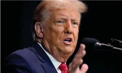  ?? ?? Donald Trump addresses an audience at a campaign event on 9 October in Wolfeboro, New Hampshire. Photograph: Steven Senne/AP