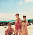  ?? ?? i Nicki’s 1979 photo h Pyramid scheme: of her family on a resort on the Grand Sable beach north coast in 1971