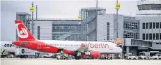  ?? RP-FOTO: A. ENDERMANN ?? Eine Maschine von Air Berlin am Düsseldorf­er Flughafen