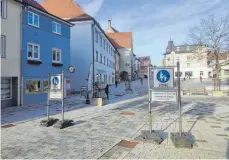  ?? FOTO: MICHAEL PANZRAM ?? Der Marktplatz in Isny bleibt dauerhaft verkehrsfr­ei.