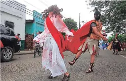  ?? FOTO: EL HERALDO ?? FE. La parroquia San José del barrio Medina impresionó con sus cuadros en vivo que llevaron a más de uno a la reflexión.