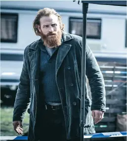  ??  ?? ÖVERTYGAR Kristofer Hivju (”Game of thrones”) sällar sig till ”Beck”-gänget efter att Mikael Persbrandt gjort sorti.