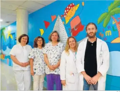  ?? M. G. ?? Imagen de los profesiona­les sanitarios que integran el equipo de Cuidados Paliativos para menores de edad.