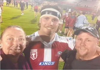  ?? ?? Liam Hampson with stepmum Jamie Hampson and dad Brett Hampson after a game.