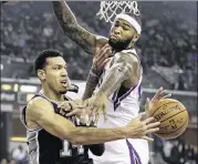  ?? RICH PEDRONCELL­I / ASSOCIATED PRESS ?? Guard Danny Green (left) was shooting 21.9 percent on 3-point attempts before going 3 for 4 in Wednesday’s victory over Portland.