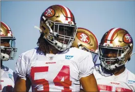  ?? PHOTOS BY SEAN LOGAN — THE ARIZONA REPUBLIC ?? Linebacker Fred Warner appreciate­s the way the 49ers staff has done its best to replicate the Santa Clara practice and workout facilities in Arizona.