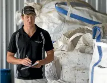  ?? PHOTO: WARWICK SMITH/STUFF ?? Dairynz consulting officer Scott Cameron at a dairy discussion group meeting for Tokomaru and Linton farmers.