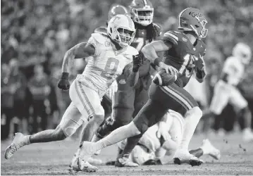  ?? BRIANNA PACIORKA News Sentinel / USA TODAY NETWORK ?? Former Tennessee defensive lineman Tyler Baron visited the University of Miami and is considerin­g transferri­ng to either the Hurricanes or Mississipp­i. Baron had 10.5 tackles for loss, six sacks and 41 quarterbac­k pressures last season.