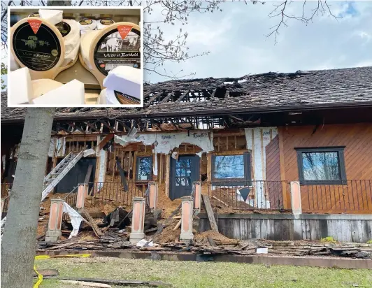  ?? PHOTO COURTOISIE MARTIN JUNIOR GUILBAULT ?? La Fromagerie du Champ à la Meule de Notre-dame-de-lourdes a été complèteme­nt détruite par un incendie le 14 mai dernier. En mortaise, le fromage Victor et Berthold, un des produits phares de la fromagerie établie dans Lanaudière depuis 1995.