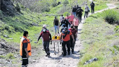  ?? / ERIK GUZMÁN ?? Tras el hecho, vecinos exigen mayor patrullaje en la zona