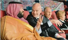  ?? FOTO REUTERS ?? Muhammad bin Salmán (zleva) na fotbale se šéfem FIFA Giannim Infantinem a ruským prezidente­m Vladimirem Putinem