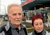  ?? WARWICK SMITH / FAIRFAXNZ ?? Woodville fish and chip shop owners John Gooding and Judy Thomson try to remain cheerful despite the Manawatu Gorge closure.