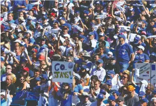  ?? FILES ?? A packed house watches a Toronto Blue Jays game against the Tampa Bay Rays in 2015.