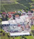  ?? FOTO: DIRK AUGUSTIN ?? Das Gelände der Lindauer Fruchtsäft­e in Schönau. 2018 will Inhaber Klaus Widemann neue Tanklager bauen.