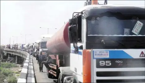  ??  ?? Traffic Gridlock on Eko Bridge In Lagos... yesterday