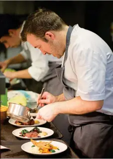  ??  ?? PERfEcT:.Tullamore chef Colin Kelly plates up at The Picture