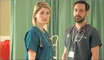  ?? ALURRALDE JASPER ?? GARANTIA. La actriz inglesa Jodie Whittaker en el rol de la doctora Ally Sutton en Trust me.