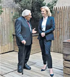  ??  ?? Liz Truss meets Henry Kissinger, the former US secretary of state, in New York yesterday