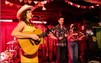  ?? PHOTOS BY STACY SODOLAK — THE NEW YORK TIMES ?? Libby and The Loveless perform at the White Horse in Austin, Texas, where the honkytonk experience is the norm, on Feb. 16.