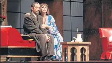  ??  ?? Beatriz Jiménez Marconi en el papel de Susanna y Enric Martínez Castignani en el de Conte Gil