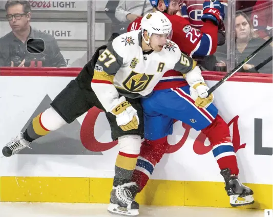  ?? PHOTOS MARTIN CHEVALIER ?? 1. David Perron, qui apprécie jusqu’à présent son expérience avec cette nouvelle équipe de la LNH, a servi une mise en échec à Karl Alzner en deuxième période. 2. Un autre Québécois des Golden Knights, Jonathan Marchessau­lt, a fait une culbute...