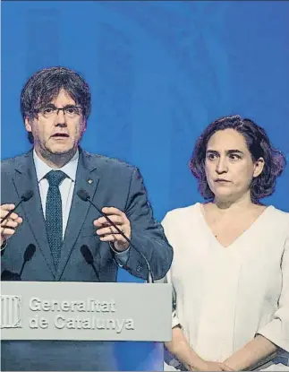  ?? QUIQUE GARCÍA / EFE ?? Govern. Puigdemont compareció con Junqueras y Colau